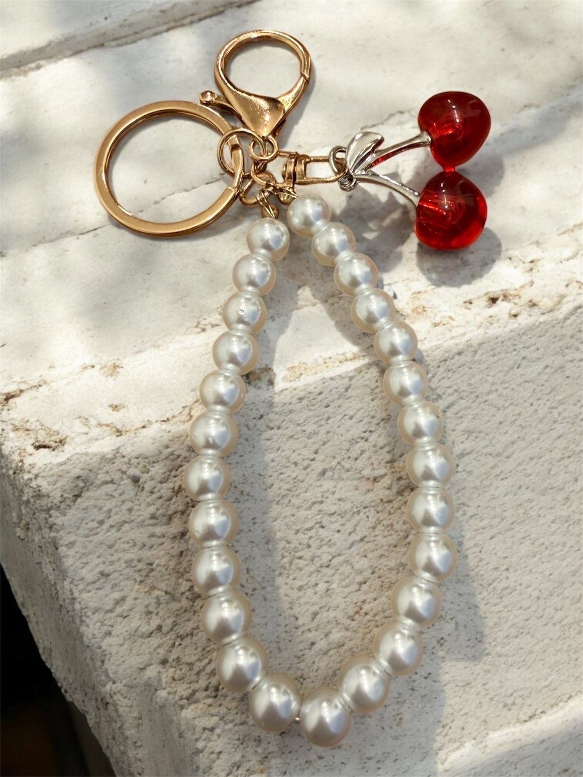 Çelës elegant me perla & detaj qershie